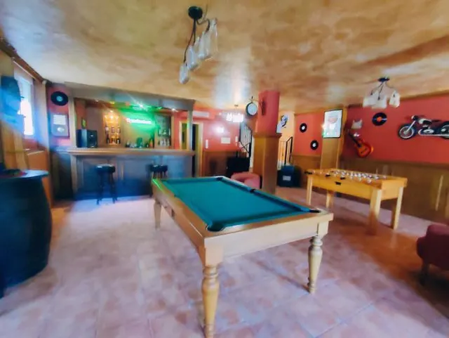 Villa con piscina privada, Alicante, Torrevieja. 6 habitaciones | 350 m2 | A 3 kilómetros del mar — 13