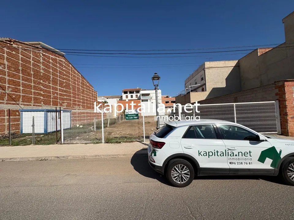 SOLAR URBANO DE 650 METROS A LA VENTA EN LA LLOSA DE RANES