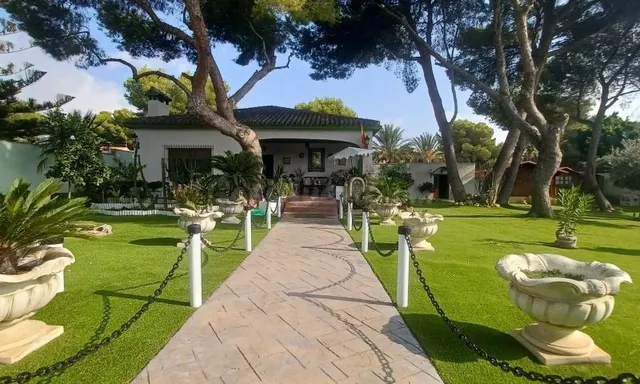 Villa 3 habitaciones 250m² en venta - Altos de Campoamor - foto 2