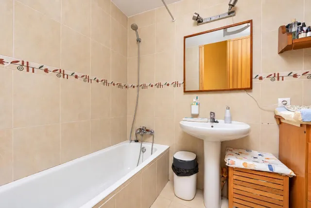 Amplio piso de 2 dormitorios y 2 baños con parking en Campos — 9
