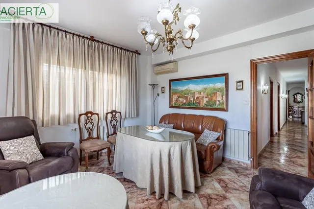 Piso señorial de 182 m2 en Avenida Madrid: amplitud, luz y posibilidades infinitas con garaje opcional. — 13