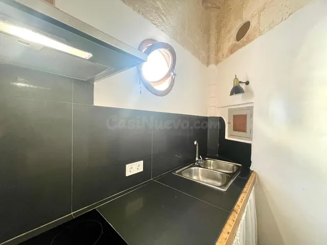 Casa de Pueblo con Encanto en el Centro, Reformada y con Gra - foto 3