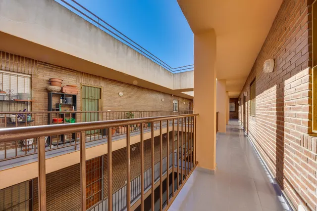 Atico de 2 dormitorios y gran terraza en Torrevieja - Acequión — 25