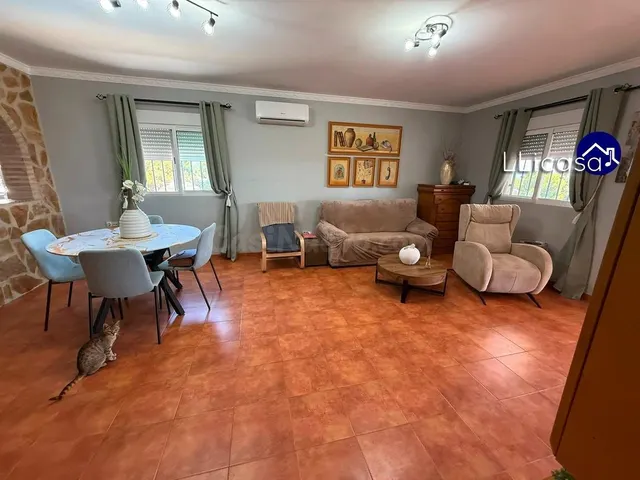 CHALET URBANO EN URBANIZACION EL PINAR - foto 4