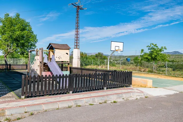 Terreno urbano en venta - Caparacena — 3