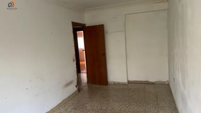 PISO EN AVENIDA AMÉRICA — 8