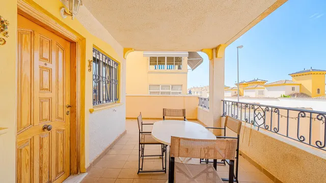 GRAN APARTAMENTO EN ORIHUELA: 2 HAB, 1 BAÑO - foto 2