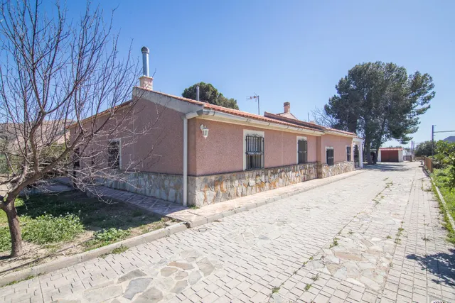 ¡chalet con piscina y gran parcela en Redován! — 50