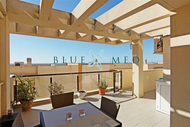 Bonito apartamento con gran terraza en mojón hills — 2