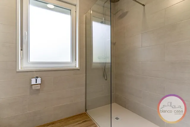 ✨ ¡CASA reformada con 205m2 + 340 m2 de  TERRENO + GARAJE en PONTECESO(A Coruña)por 235.000€! — 39