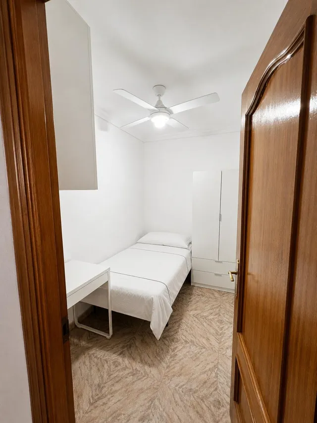 CASA DE 3 habitaciones CON TERRAZA PRIVADA Y PATIO — 7