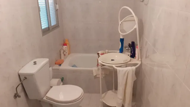 GRAN CASA FAMILIAR DE SIETE habitaciones EN SOMONTÍN, (ALMERÍA). — 10