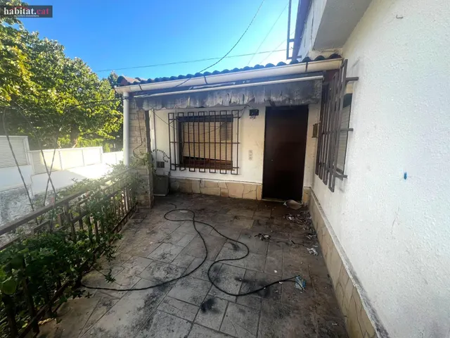 CASA ESQUINERA INDEPENDIENTE A REFORMAR - SEGUR DE CALAFELL — 15