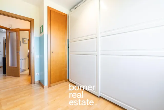 Piso en venta en Calle de Josep Puig i Cadafalch — 29