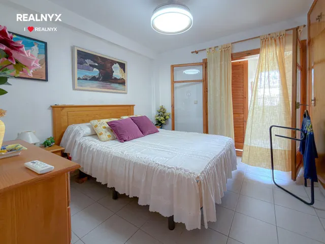 La Veleta! Acogedor apartamento exterior , con amplia terraza y vistas laterales al mar ubicación en urbanización exclusiva con piscina a 150 metros del mar — 24