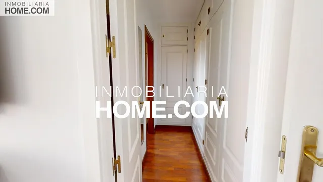 Espectacular adosado de 332 m2 con 5 dormitorios y gran Apartamento!! — 40