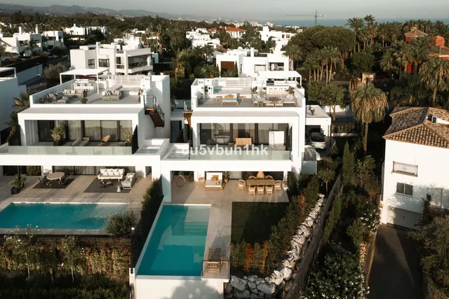 Chalet 6 habitaciones 476m² en venta - Marbella — 4