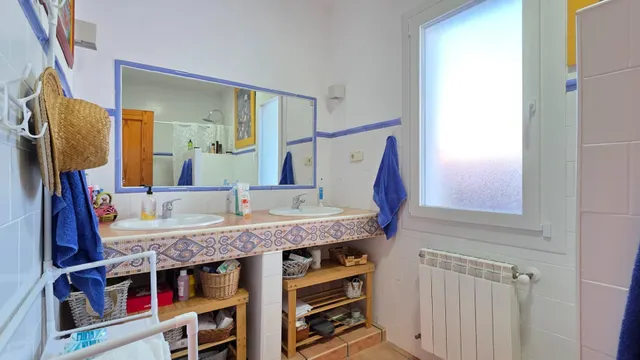 Chalet con piscina en Eurovillas — 50