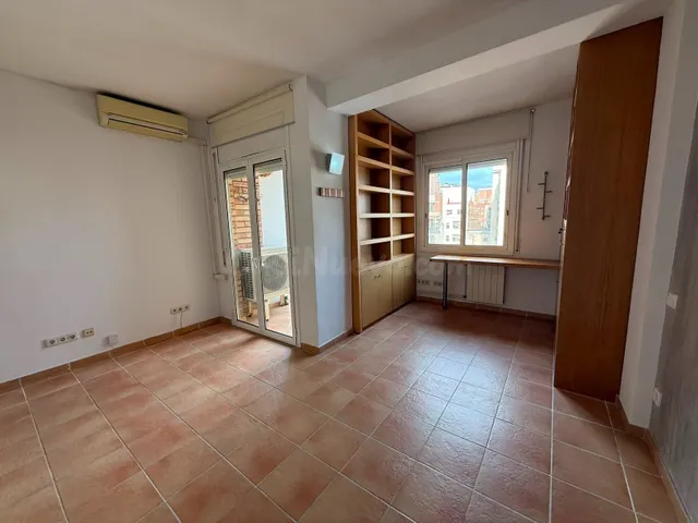 Piso de 3 habitaciones en una de las mejores zonas de Sagrad - foto 2