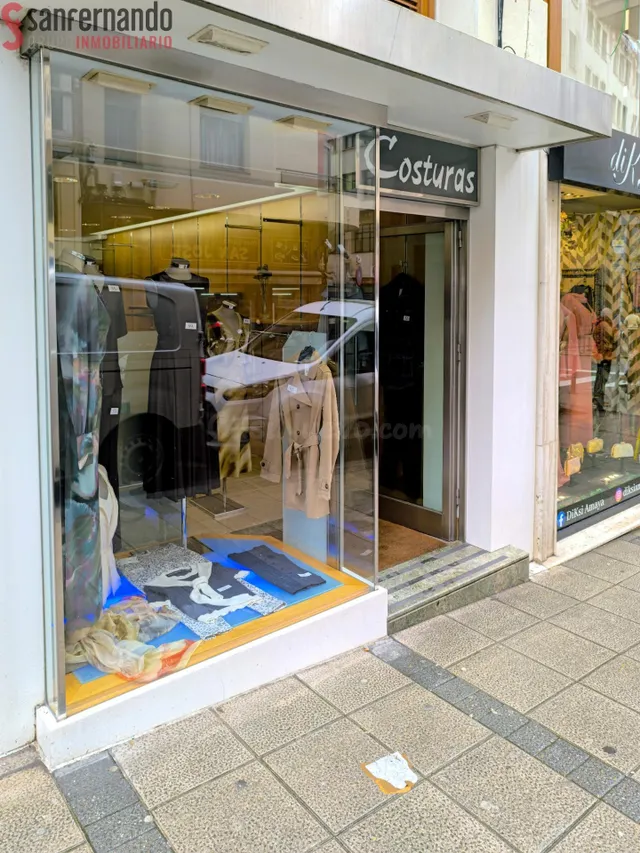 Local comercial en el centro de la ciudad - foto 4