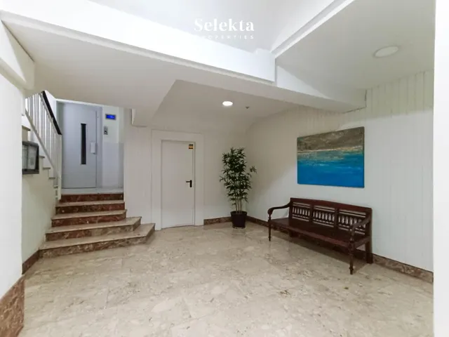 Piso 3 habitaciones 148m² en alquiler - El Gòtic — 36