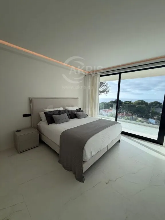 Chalet Independiente en Sant Feliu de Guíxols - foto 3