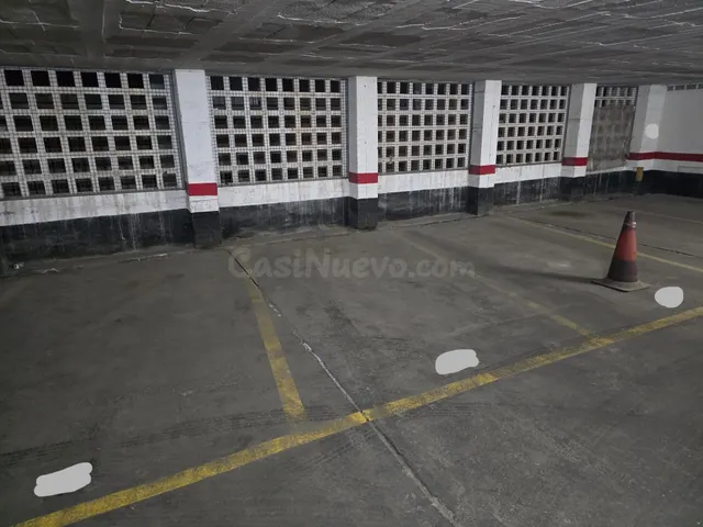 PLAZA DE GARAJE EN ALQUILER LARGA TEMPORADA CALLE INVIERNO — 3