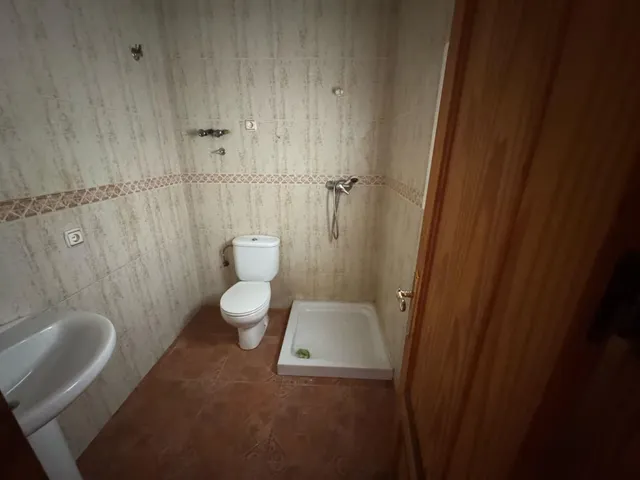 LOCAL QUE SE PUEDE CONVERTIR EN VIVIENDA EN CARMONA (SANTA MARÍA DEL ÁGUILA) — 3