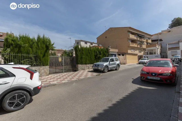 EXCEPCIONAL OPORTUNIDAD EN PLENO CENTRO DE HUÉTOR VEGA — 11