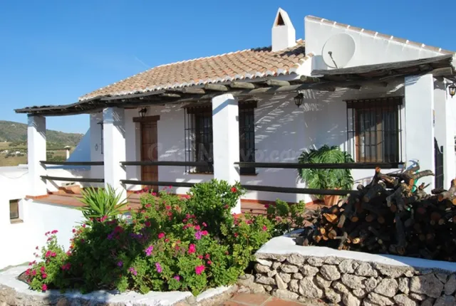 Magnifica villa con posibilidad de negocio en Frigiliana — 2