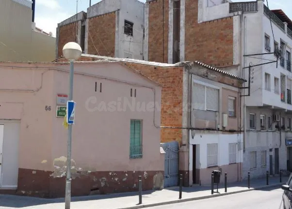 Se vende Piso OKUPADO en Calle de La Masía 54 Montcada i Rei