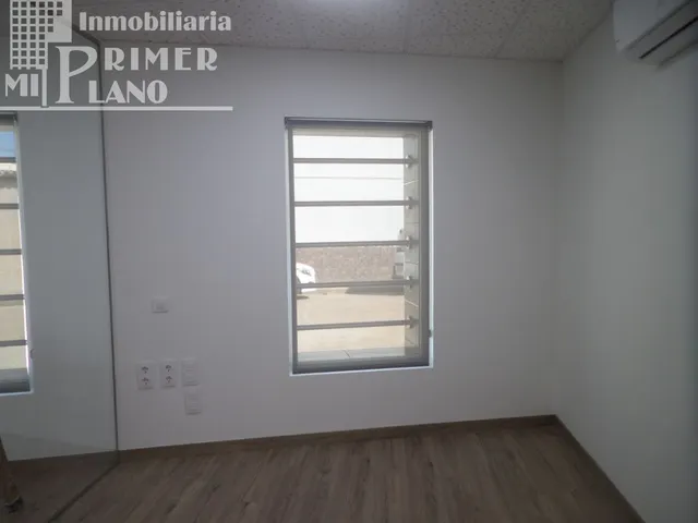 Oficina 110m² en venta - Avda. Antonio Huertas — 16