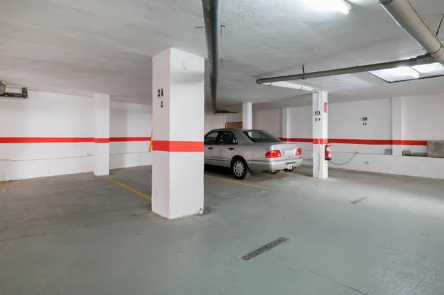 Piso con cochera en Torrenueva Costa — 23