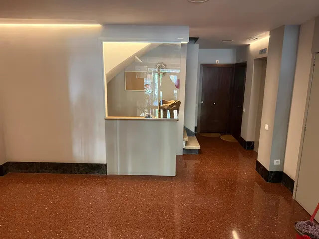 Semi-ático con terraza en venta en calle Marina. — 22
