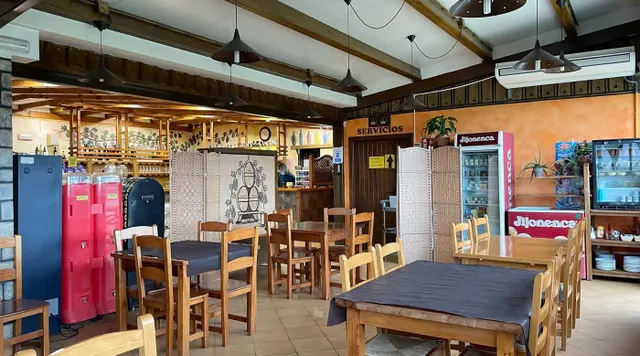Venta de restaurante y fábrica de embutidos — 13
