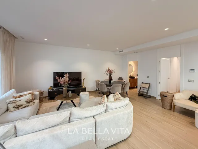 Villa moderna con sótano y piscina privada en venta en Finestrat - Benidorm — 49