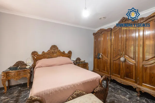 Complejo industrial con vivienda en Alhendín con 2500 metros cuadrados — 12