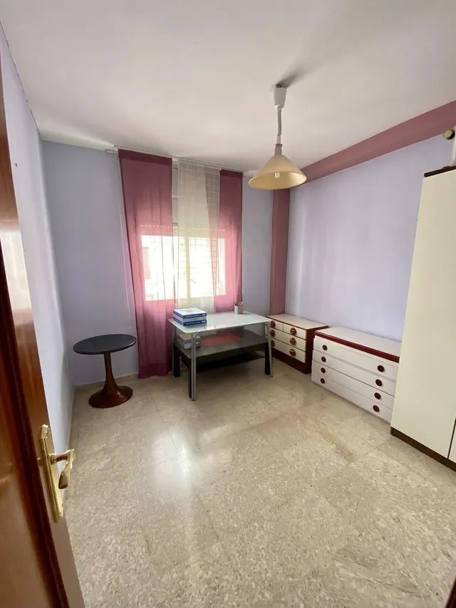 Piso 4 habitaciones 126m² en venta - Av. Barcelona - Viñuela - Rescatado — 25