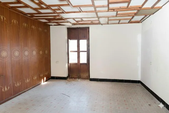 EDIFICIO A REHABILITAR - DOBLE OPCIÓN DE DESARROLLO — 23