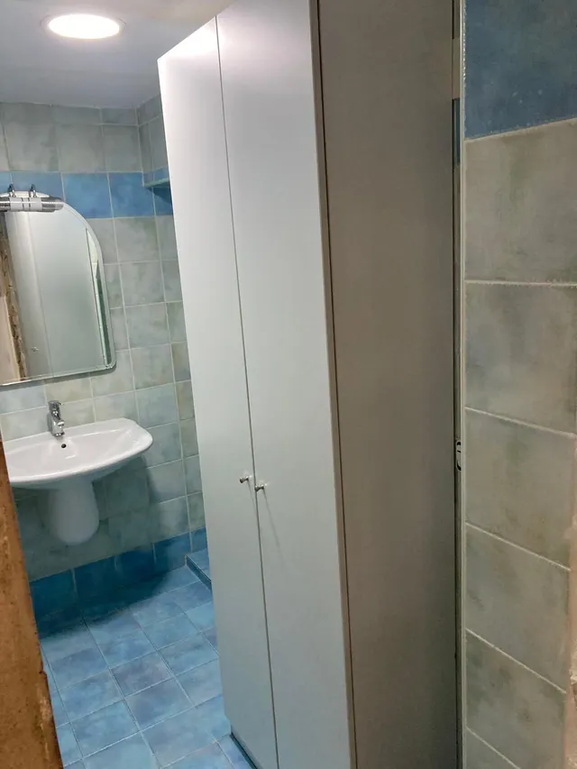 SE VENDE LOCAL MUY CÉNTRICO (para invertir) — 10