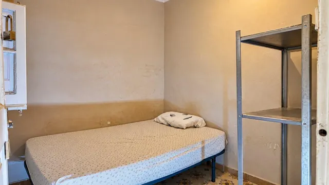 Local con trastienda en venta en calle Aragón, Barcelona: 157 m2 ideal para loft o estudio — 29