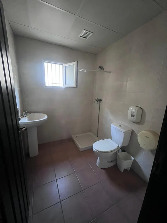 Local comercial en Obispo Benlloch — 38