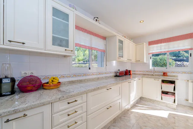 Finca Valleverde. Encantadora villa de una sola planta en venta en Llíber con una gran parcela. — 36