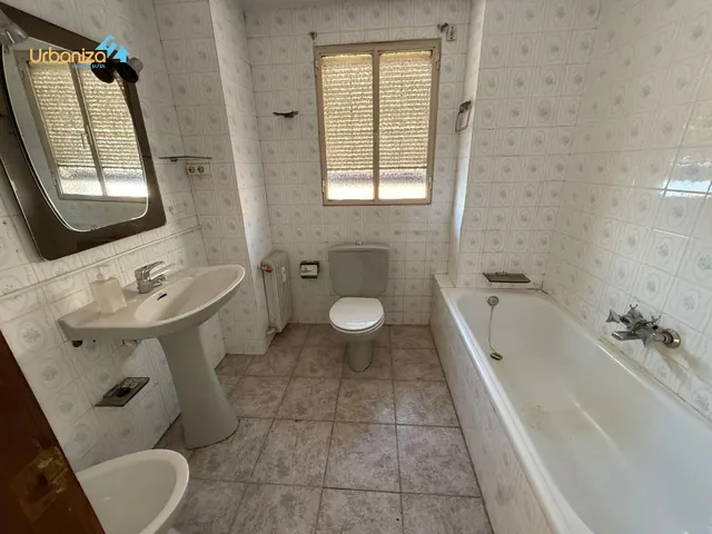 ¡¡OCASIÓN PISO PARA REFORMAR EN ZONA CENTRO!! — 20
