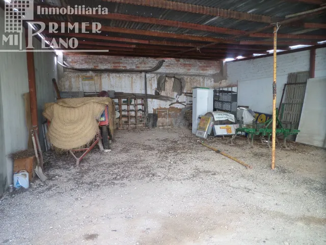 *Solar en la zona centro de Tomelloso, junto a Plaza de Toro - foto 3