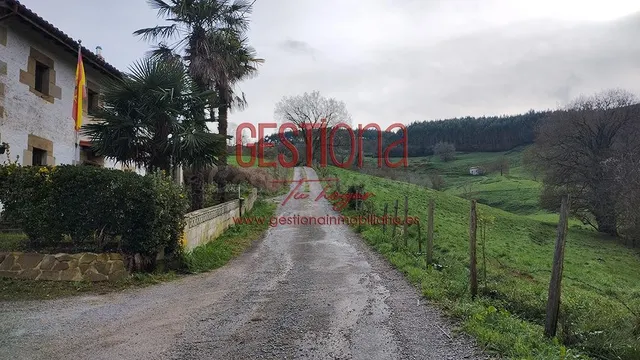 CASA DE PIEDRA CON AMPLIA PARCELA. ESCOBEDO DE VILLAFUFRE. — 4