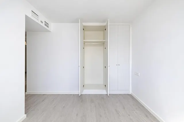 Espectacular piso con vistas al mar en torreblanca, Fuengirola – urbanización con piscinas, spa y gimnasio — 21