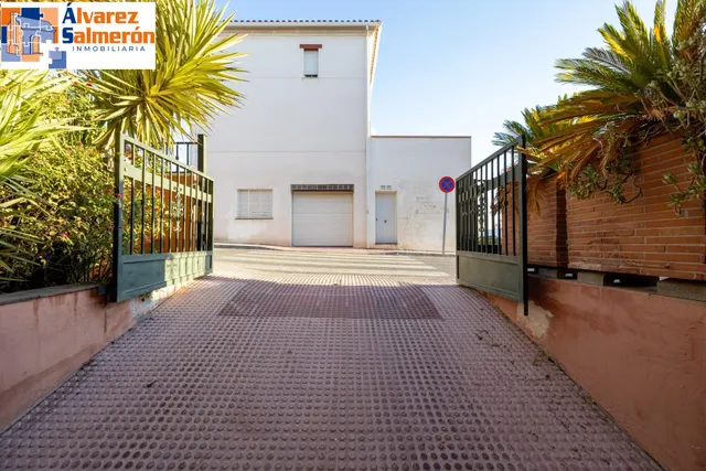 Adosado 3 habitaciones 195m² en venta - Vega de granada zona noroeste — 45