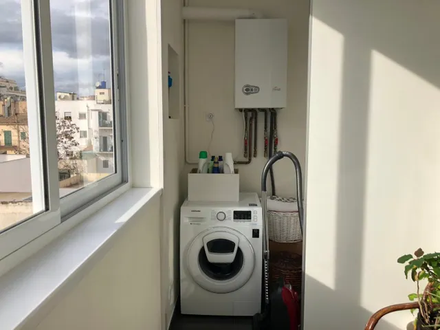 Piso recién reformado en AVENIDAS - CENTRO — 24