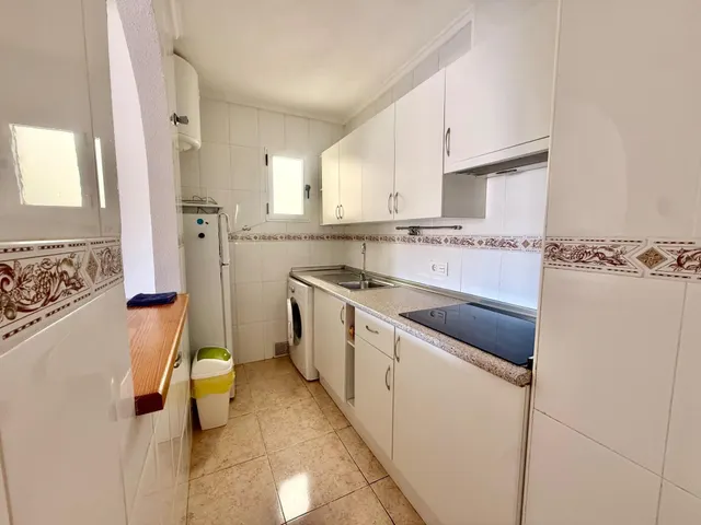APARTAMENTO CON POSIBILIDAD DE OBTENER LICENCIA TURISTICA. 2 habitaciones + PISCINA — 12